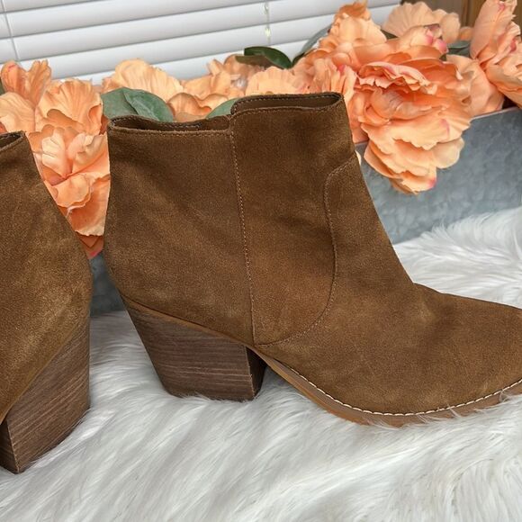 Treasure and Bond Windsor Booties - Picture 8 of 11